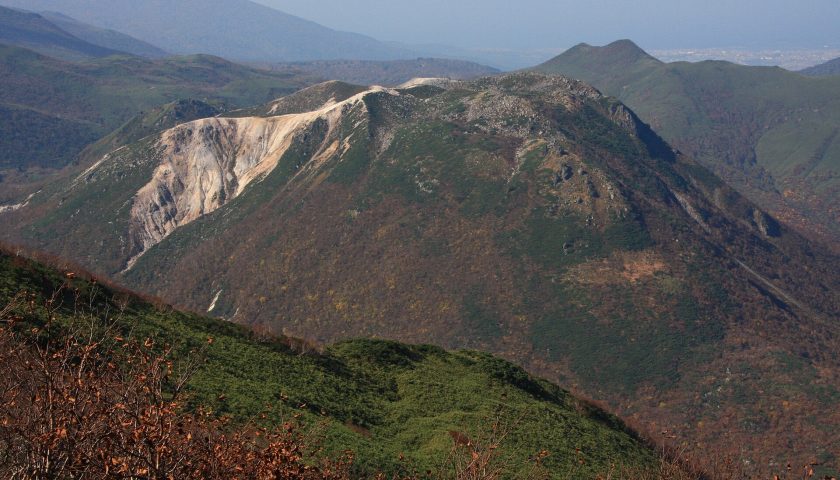 北海道の絶景スポット「イワオヌプリ」