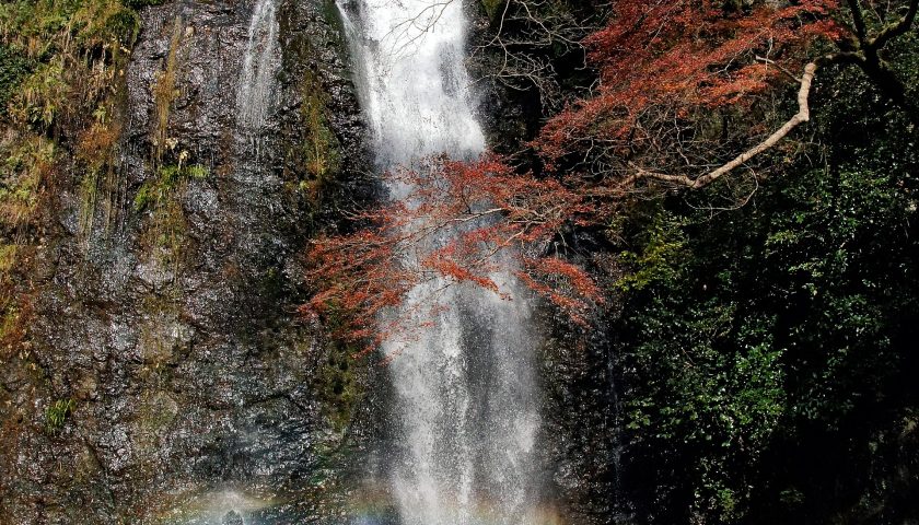 大阪府の絶景スポット「箕面滝」
