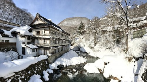 宝川温泉の絶景写真
