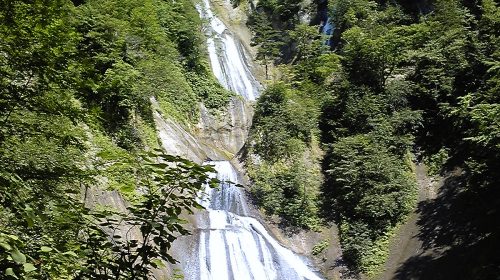 羽衣の滝の絶景写真