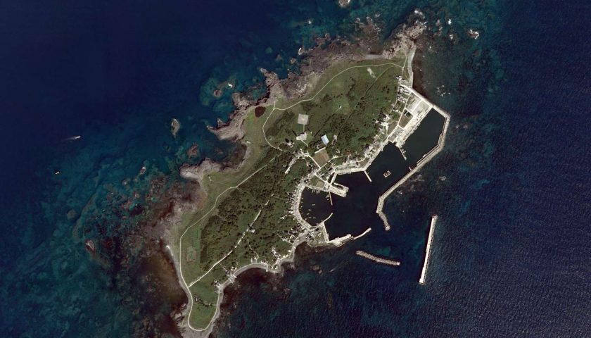 石川県の絶景スポット「舳倉島」