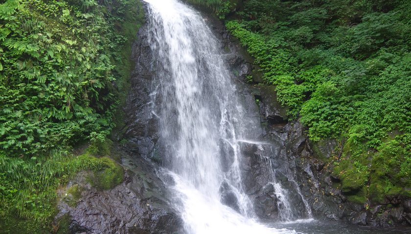 福井県の絶景スポット「一乗滝」