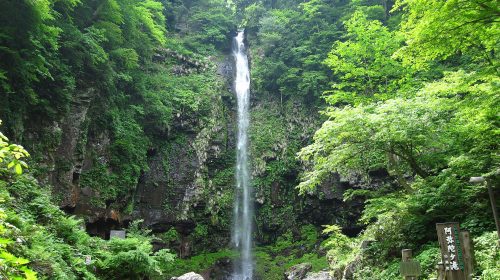 阿弥陀ケ滝の絶景写真