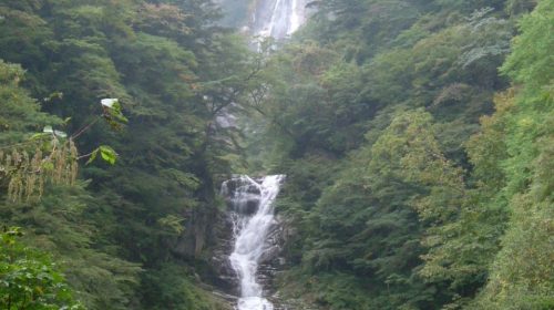 北精進ケ滝の絶景写真