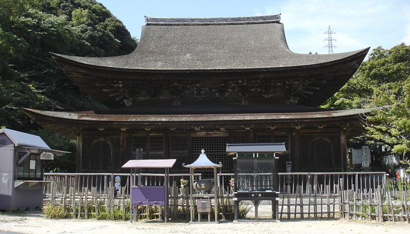山口県の絶景スポット「功山寺」