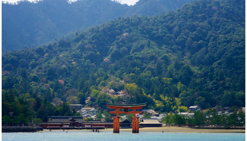 広島県の絶景スポット「厳島」
