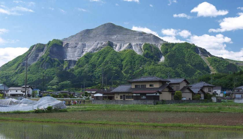 埼玉県の絶景スポット「武甲山」