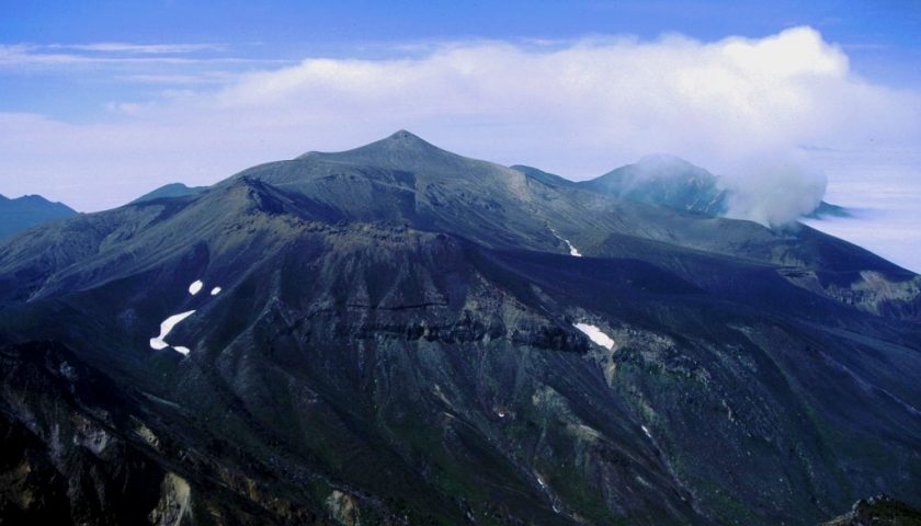 北海道の絶景スポット「十勝岳」