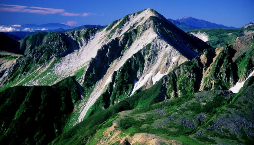 富山県の絶景スポット「鷲羽岳」