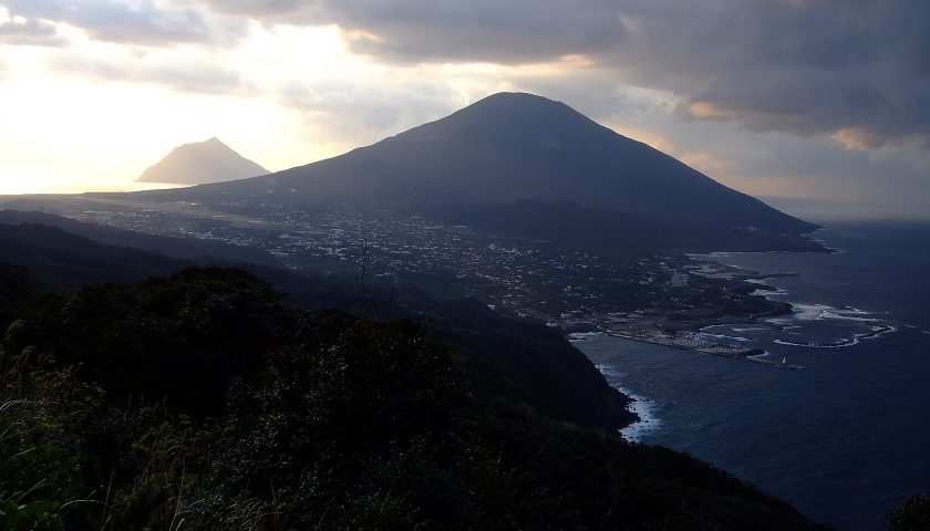 東京都の絶景スポット「登龍峠展望台」