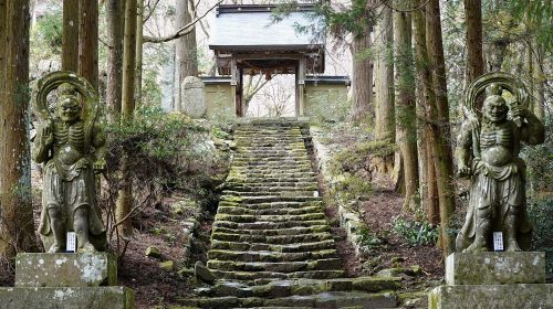 両子寺の絶景写真
