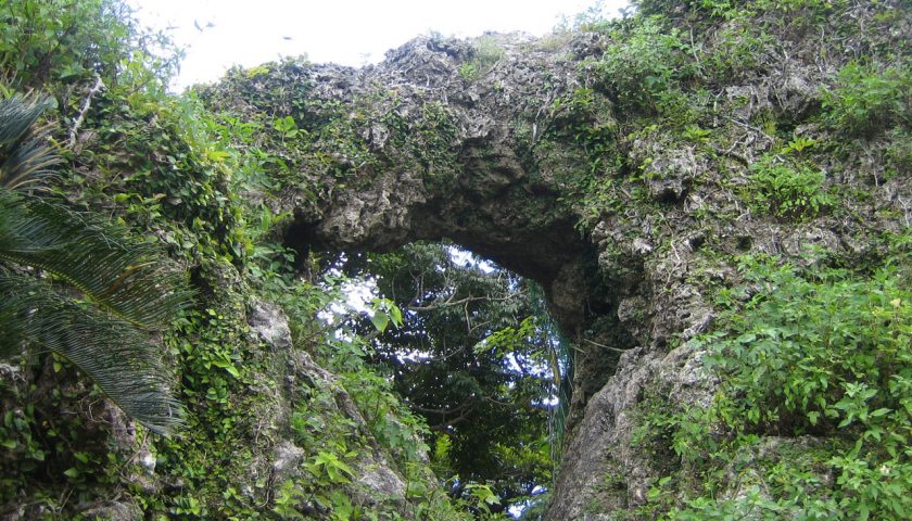 沖縄県の絶景スポット「玉城城」
