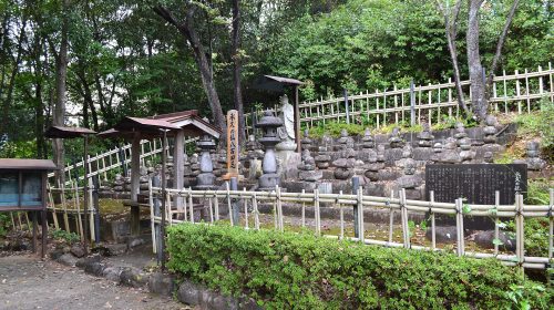 承久の乱合戦供養塔の絶景写真
