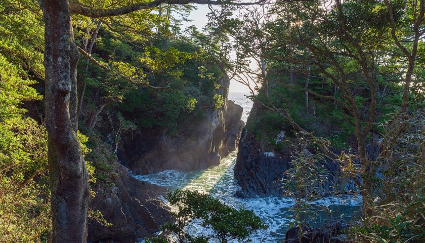 宮城県の絶景スポット「神割崎」