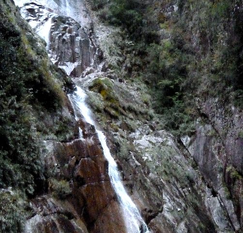 奈良県の絶景スポット「隠滝」