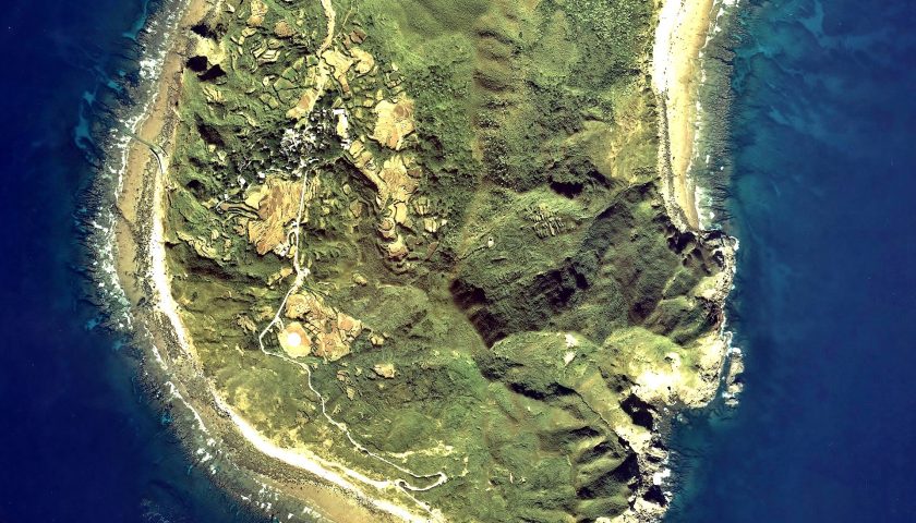 鹿児島県の絶景スポット「平島」