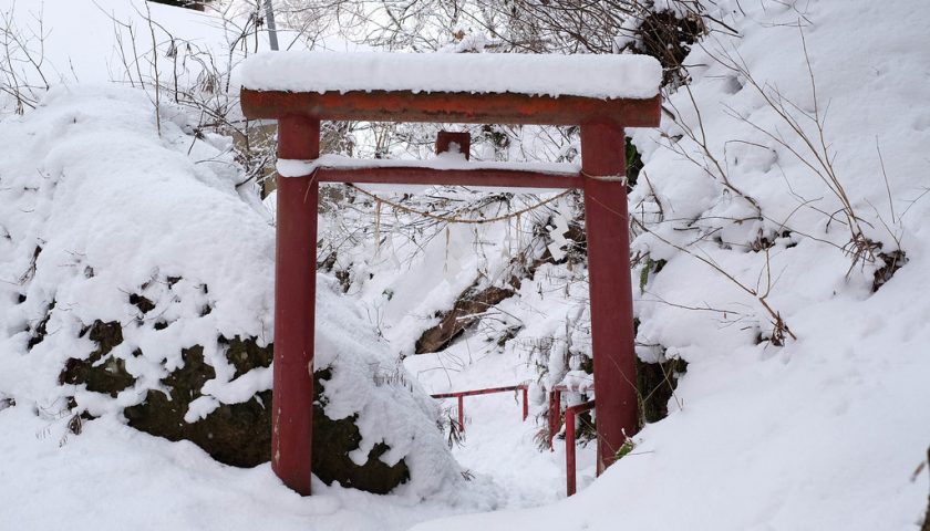 青森県の絶景スポット「乳穂ヶ滝」