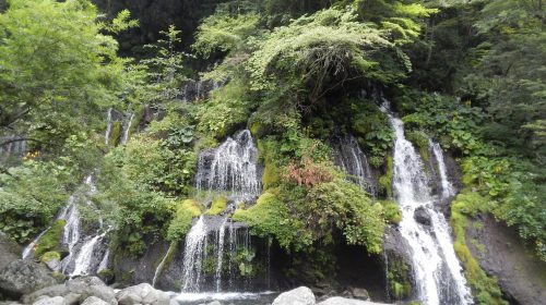 吐竜の滝の絶景写真