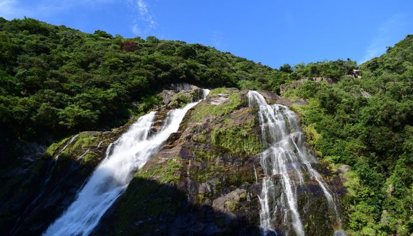 鹿児島県の絶景スポット「大川の滝」