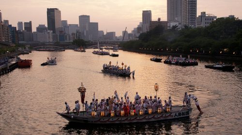 天神祭の絶景写真