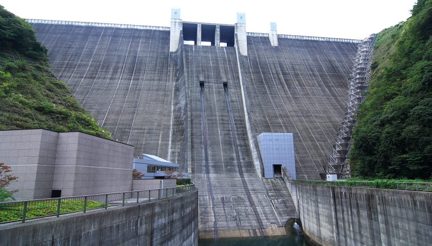 神奈川県の絶景スポット「宮ヶ瀬ダム」