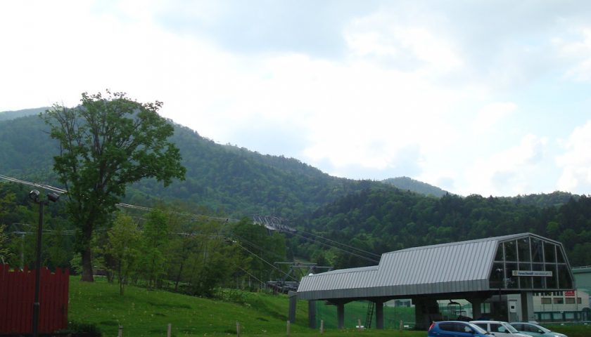 北海道の絶景スポット「富良野ロープウェー」