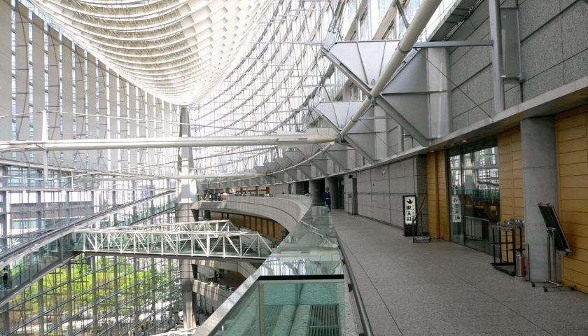 東京都の絶景スポット「東京国際フォーラム ガラス棟」