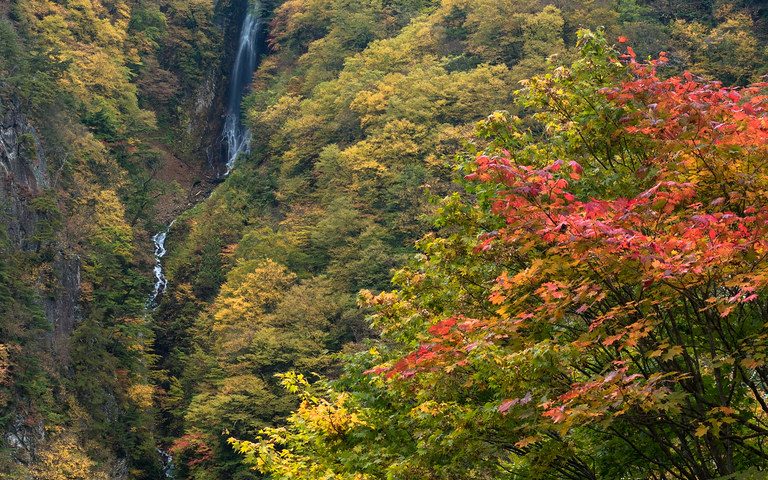 岩手県の絶景スポット「松川渓谷」