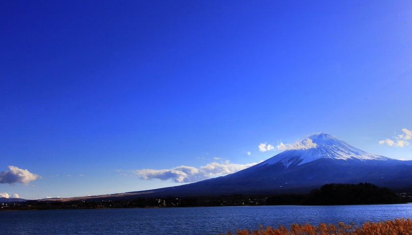 山梨県の絶景スポット「大石公園」