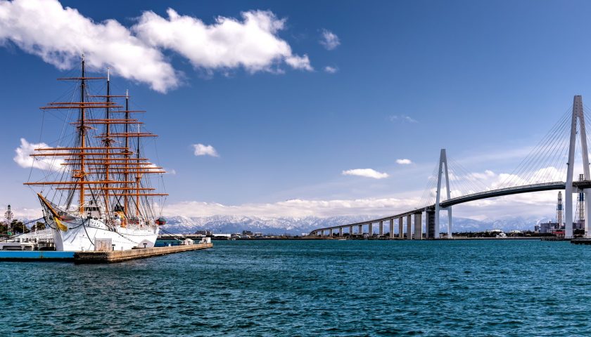 富山県の絶景スポット「海王丸パーク」