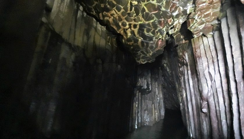 福岡県の絶景スポット「芥屋の大門」