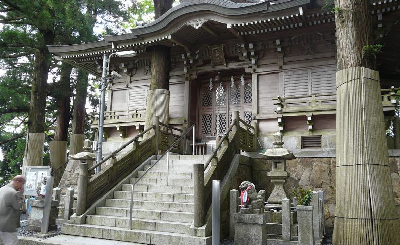 岩手県の絶景スポット「荒神神社」