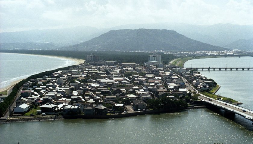 佐賀県の絶景スポット「虹の松原」