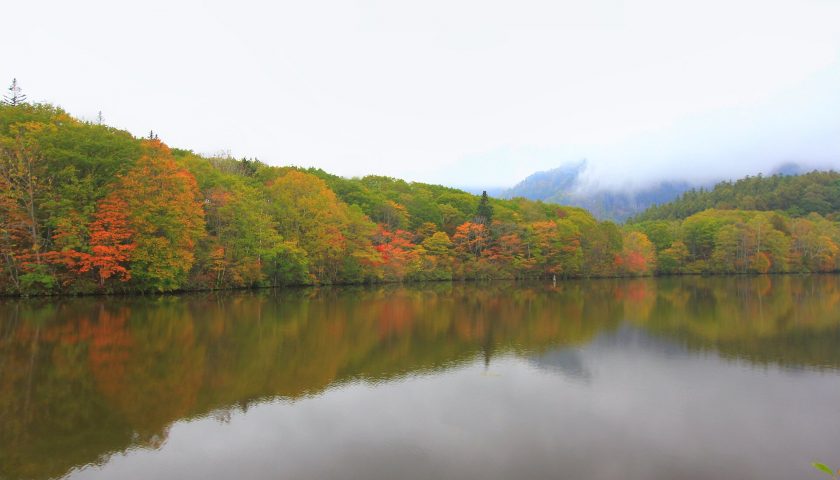 長野県の絶景スポット「戸隠 鏡池」