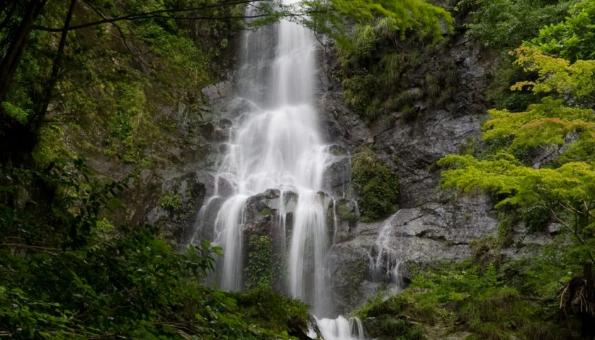 徳島県の絶景スポット「鳴滝」