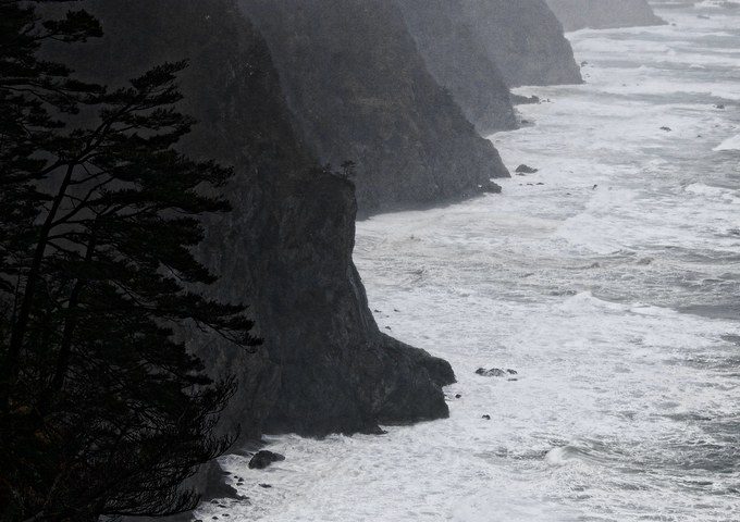岩手県の絶景スポット「鵜の巣断崖」